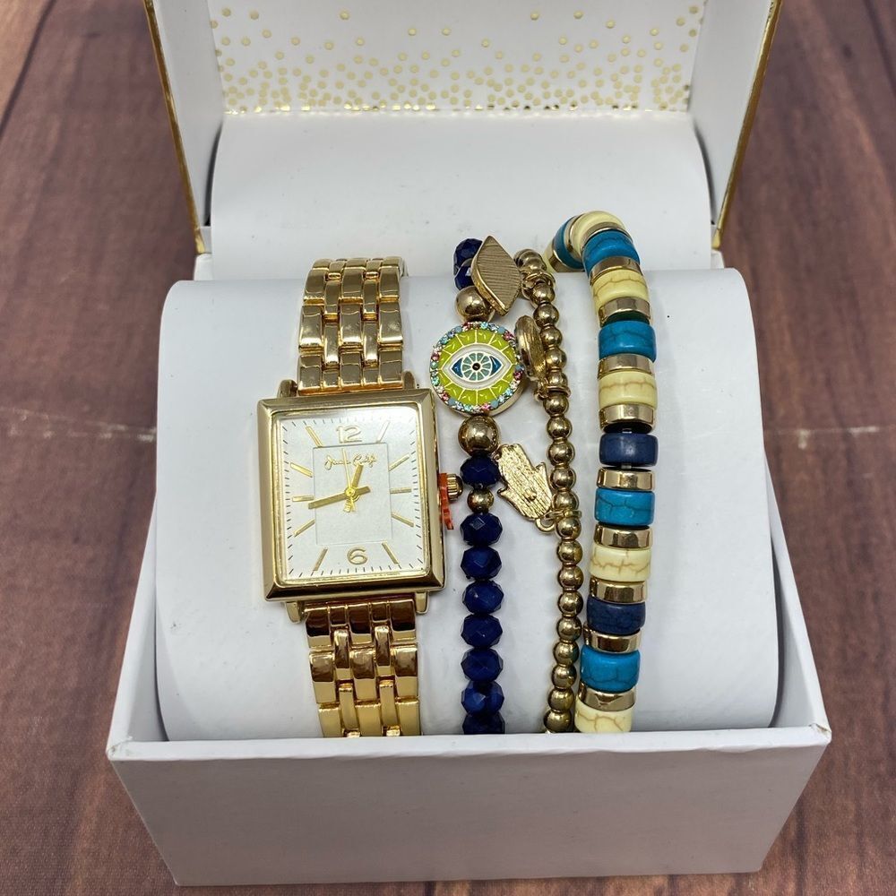 JESSICA CARLYLE GOLD WATCH AND BRACELETS COMBO PZ17